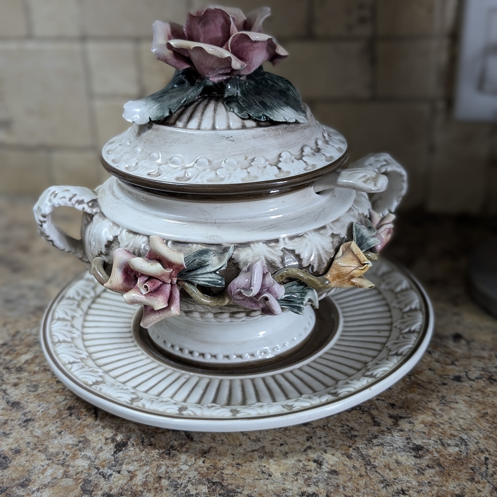 Floral Ceramic Tureen with Lid and Platen italian